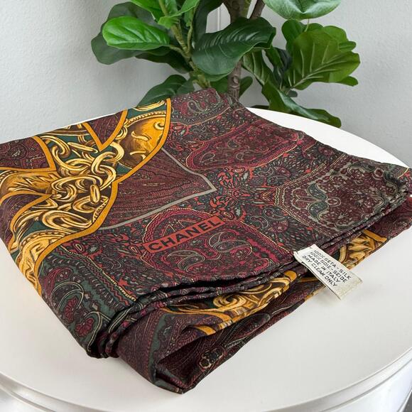 💎✨ Authentic Chanel Scarf - Picture 2 of 2